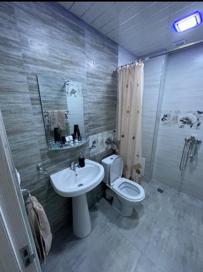 Cool Blue Interior Self Check In Apartment Ереван Екстериор снимка