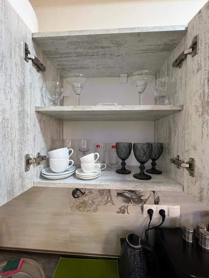 Cool Blue Interior Self Check In Apartment Ереван Екстериор снимка