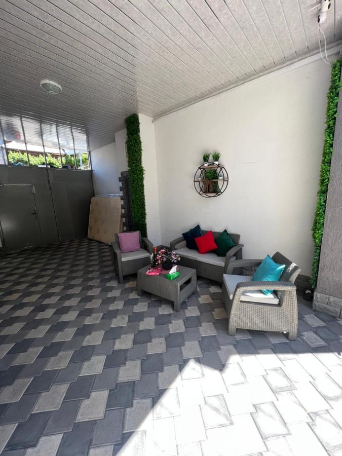 Cool Blue Interior Self Check In Apartment Ереван Екстериор снимка