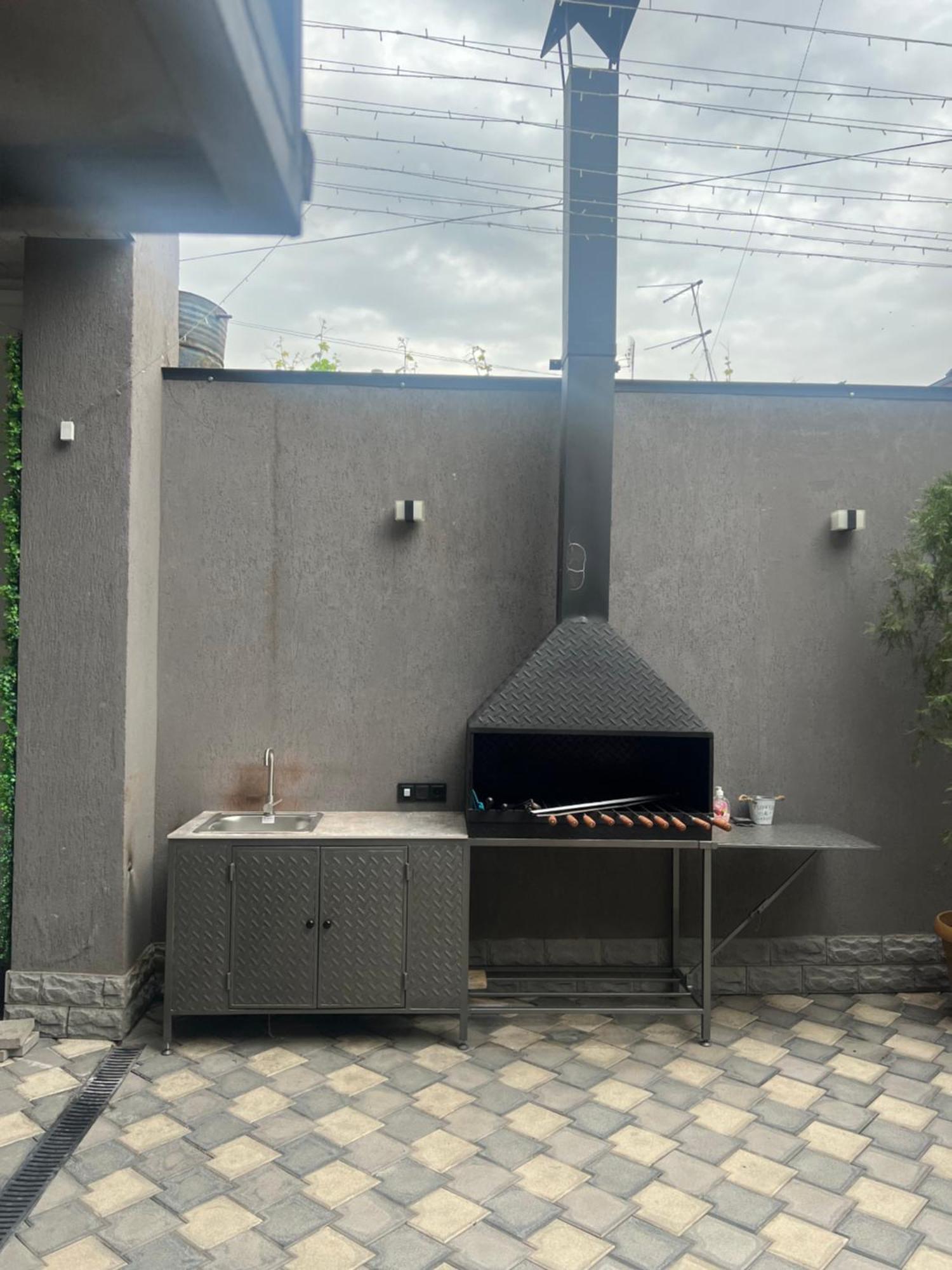 Cool Blue Interior Self Check In Apartment Ереван Екстериор снимка